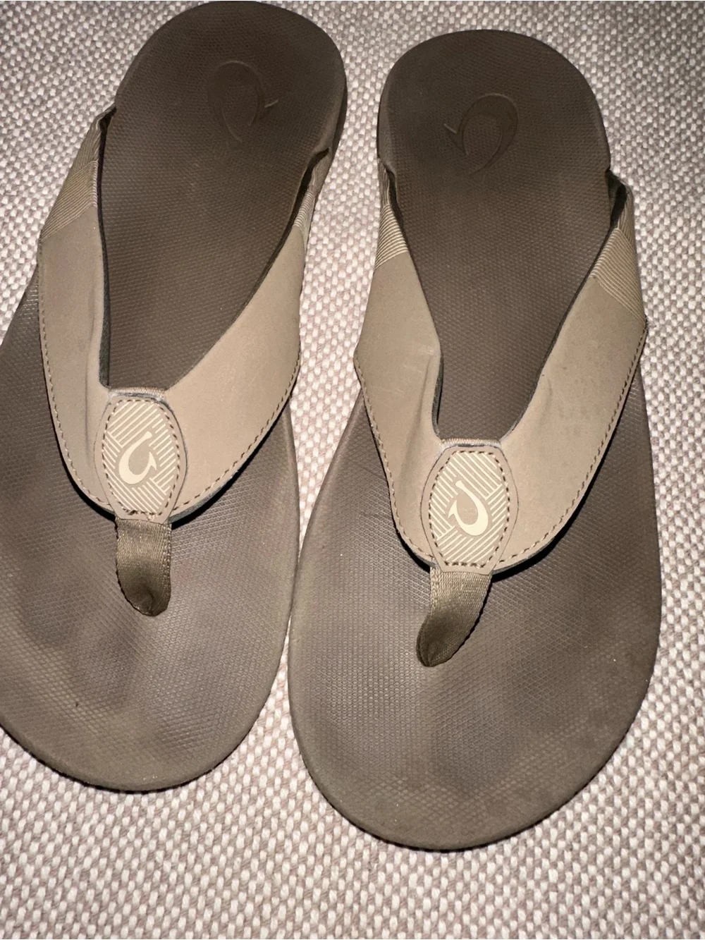 OluKai Olive Flip Flops for Men - Dark Green Thong Sandals